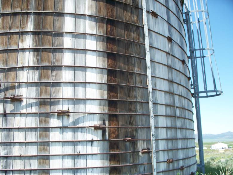 Redwood Water Tank